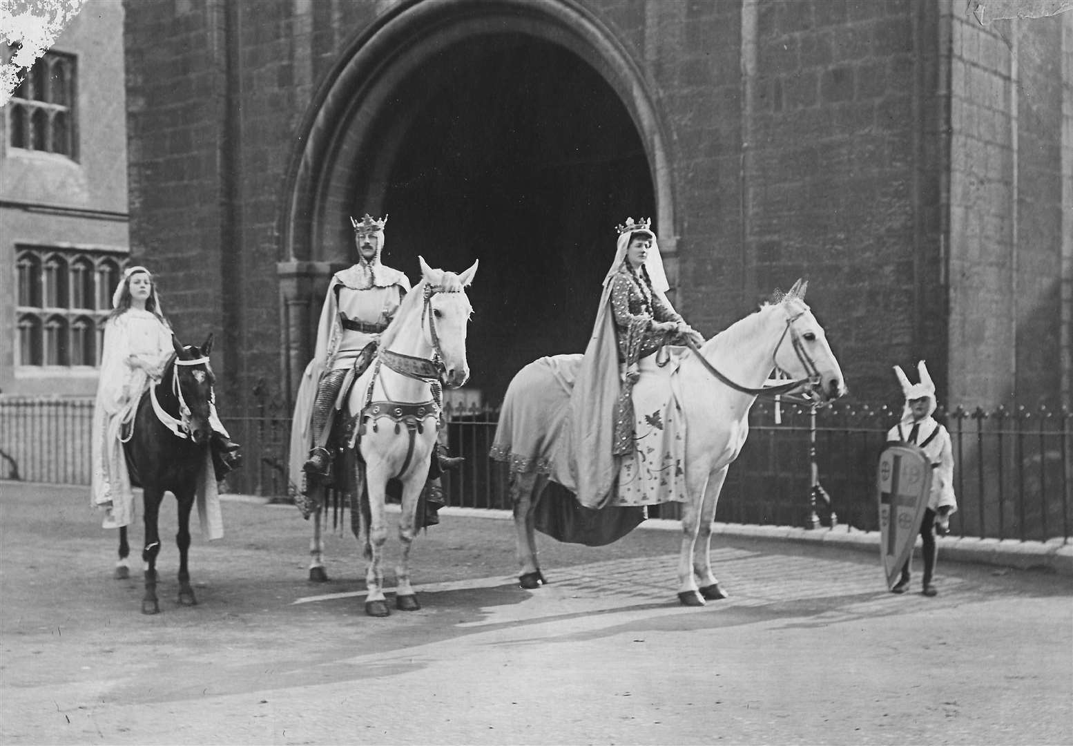 Pageant characters King Henry I and his second wife Adela, from Episode III played by Mr & Mrs Reginald Bascombe