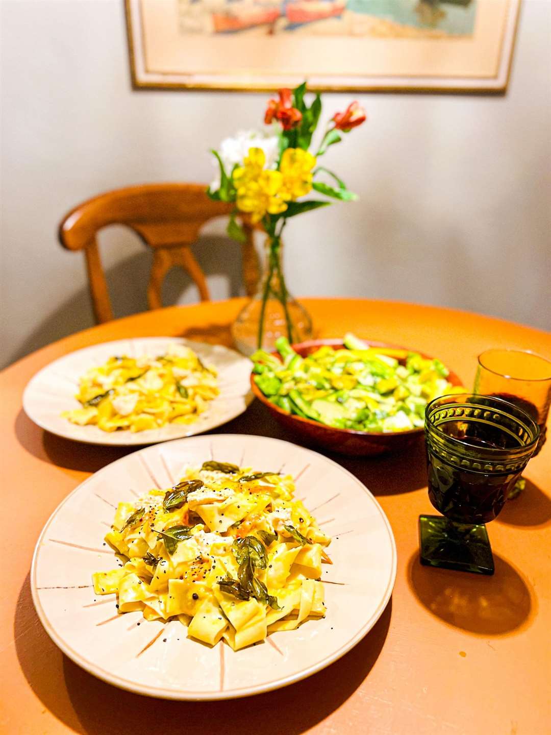 Hannah Gregory's Super simple spicy tomato and goats cheese pasta