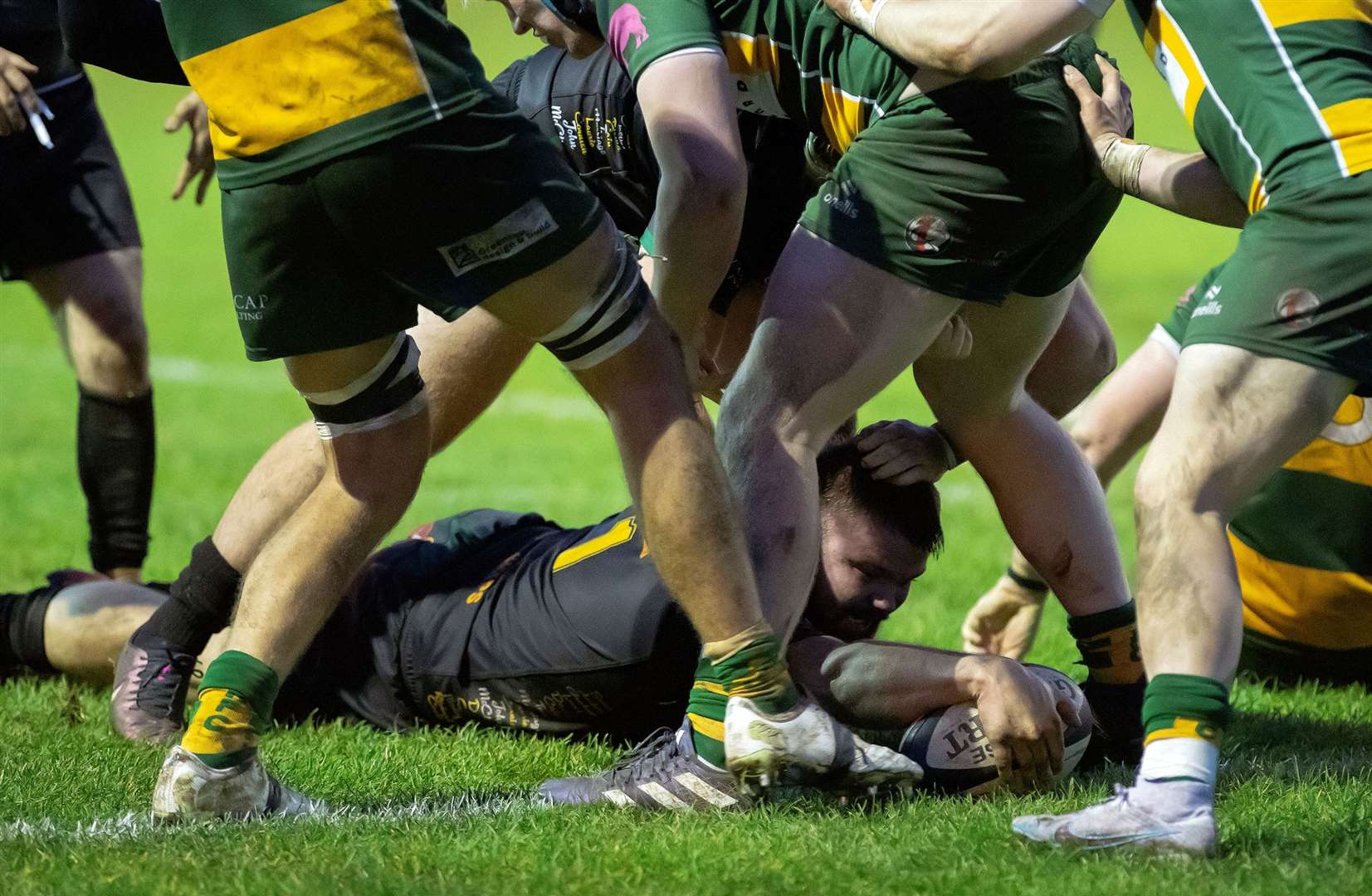 Paddy Robinson scores Bury’s third try through the legs of the defence Picture: Mecha Morton